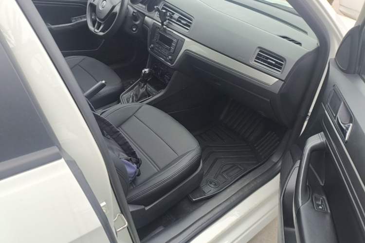 Used Volkswagen Lavida 2019 Lavida Start 1.5L Automatic Trendy Version China VI Standard Right Front Seat