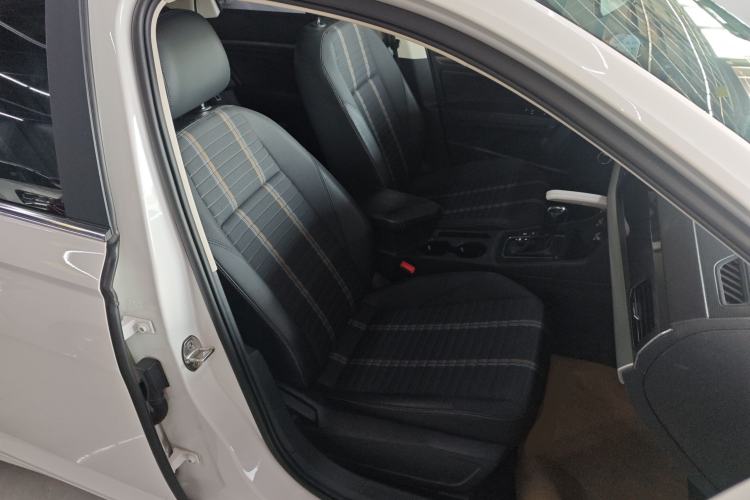 Used Volkswagen Lavida 2019 1.5L Automatic Vision Edition China VI Standard Right Front Seat