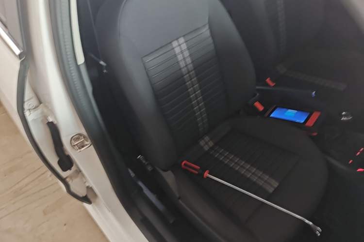 Used Volkswagen Lavida 2019 Lavida Start 1.5L Manual Fashion Edition China VI Standard Right Front Seat