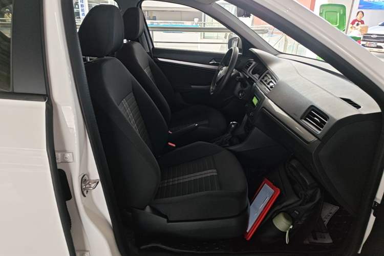 Used Volkswagen Lavida 2019 Lavida Start 1.5L Automatic Trendy Version China VI Standard Right Front Seat