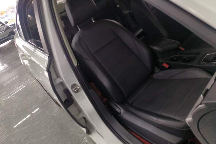 Used Volkswagen Lavida 2019 1.5L Automatic Comfort Edition China VI Standard Right Front Seat