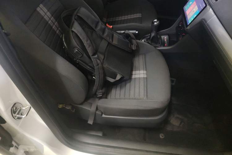 Used Volkswagen Lavida 2019 Lavida Start 1.5L Manual Fashion Edition China VI Standard Right Front Seat