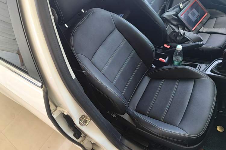Used Volkswagen Lavida 2019 Lavida Start 1.5L Manual Fashion Edition China VI Standard Right Front Seat