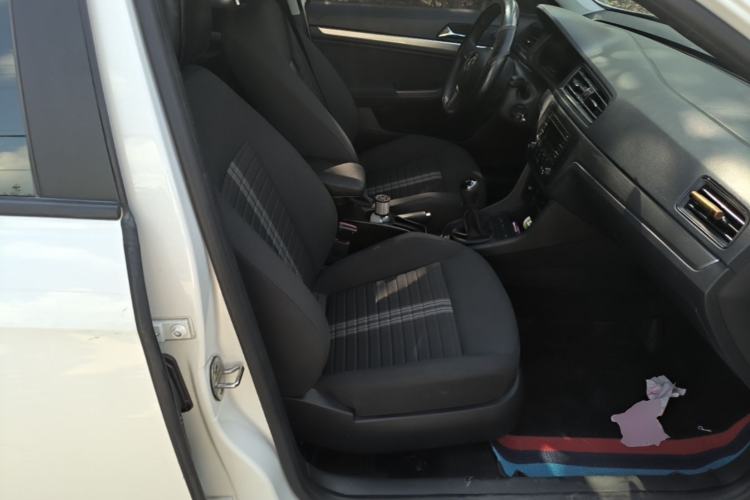 Used Volkswagen Lavida 2019 Lavida Start 1.5L Manual Fashion Edition China VI Standard Right Front Seat