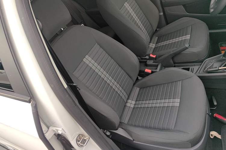 Used Volkswagen Lavida 2019 Lavida Start 1.5L Automatic Trendy Version China VI Standard Right Front Seat