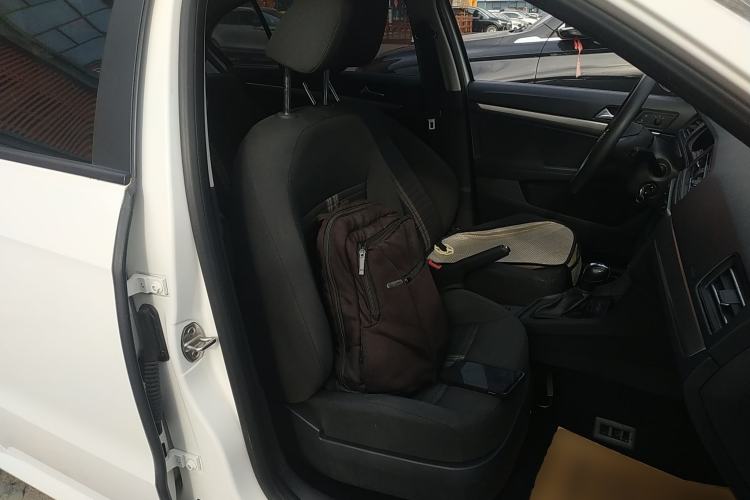 Used Volkswagen Lavida 2019 Lavida Start 1.5L Automatic Trendy Version China VI Standard Right Front Seat