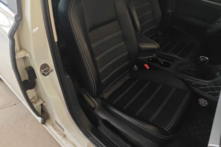 Used Volkswagen Lavida 2019 1.5L Automatic Vision Edition China VI Standard Right Front Seat