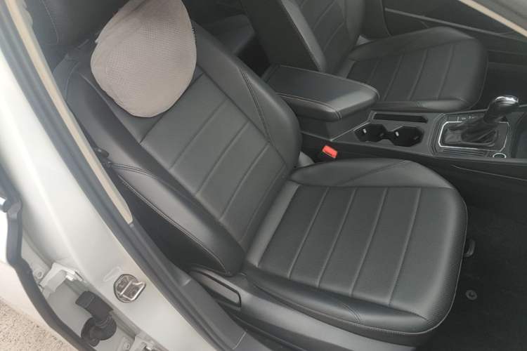 Used Volkswagen Lavida 2019 1.5L Automatic Comfort Edition China VI Standard Right Front Seat
