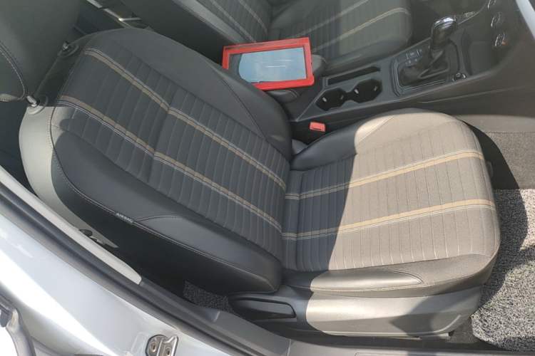 Used Volkswagen Lavida 2019 1.5L Automatic Vision Edition China VI Standard Right Front Seat