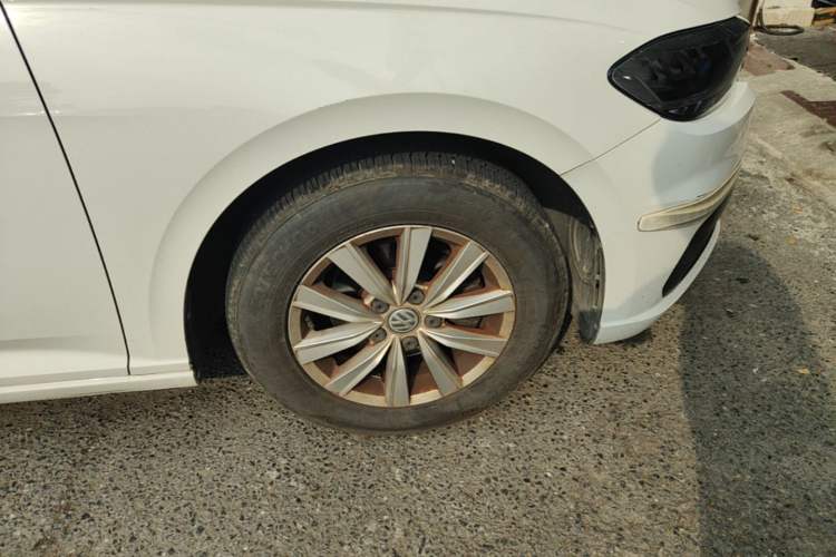 Used Volkswagen Lavida 2019 1.5L Automatic Fashion Edition China VI Right Front Wheel Hub