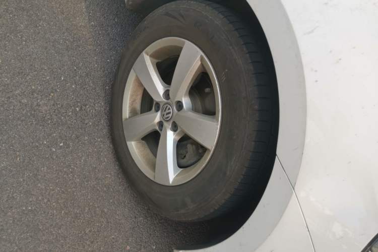 Used Volkswagen Lavida 2019 Lavida Start 1.5L Automatic Trendy Version China VI Standard Right Front Wheel Hub