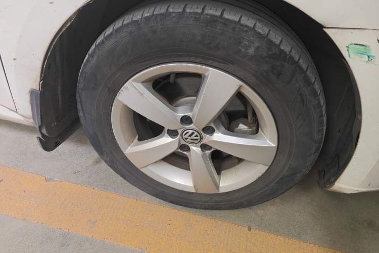 Used Volkswagen Lavida 2019 Lavida Start 1.5L Automatic Trendy Version China VI Standard Right Front Wheel Hub