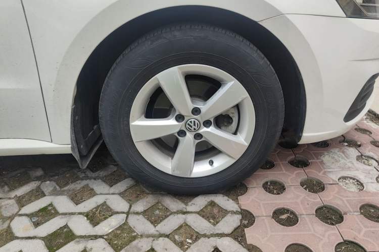 Used Volkswagen Lavida 2019 Lavida Start 1.5L Automatic Trendy Version China VI Standard Right Front Wheel Hub