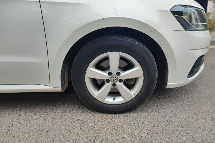 Used Volkswagen Lavida 2019 Lavida Start 1.5L Automatic Trendy Version China VI Standard Right Front Wheel Hub