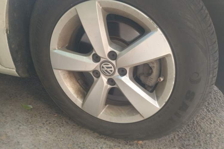 Used Volkswagen Lavida 2019 Lavida Start 1.5L Automatic Trendy Version China VI Standard Right Front Wheel Hub
