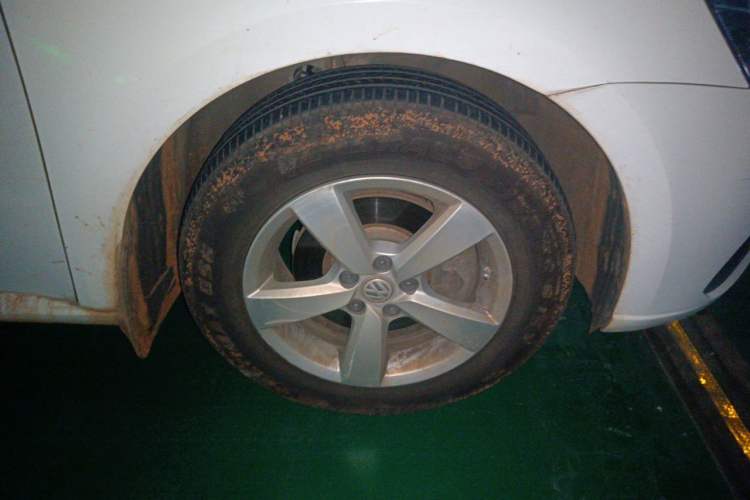 Used Volkswagen Lavida 2019 Lavida Start 1.5L Automatic Trendy Version China VI Standard Right Front Wheel Hub