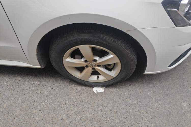 Used Volkswagen Lavida 2019 Lavida Start 1.5L Manual Fashion Edition China VI Standard Right Front Wheel Hub