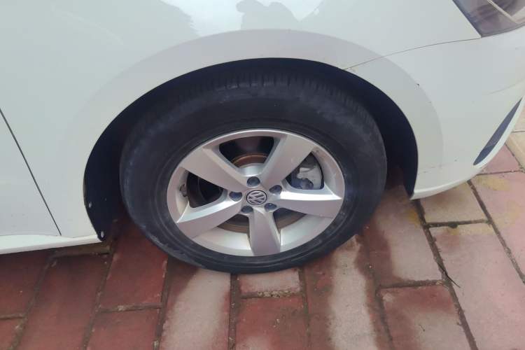 Used Volkswagen Lavida 2019 Lavida Start 1.5L Automatic Trendy Version China VI Standard Right Front Wheel Hub