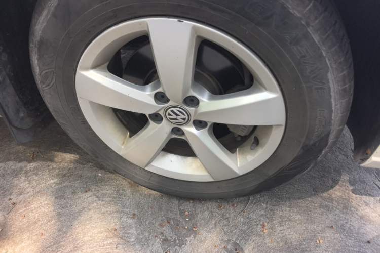 Used Volkswagen Lavida 2019 Lavida Start 1.5L Automatic Trendy Version China VI Standard Right Front Wheel Hub