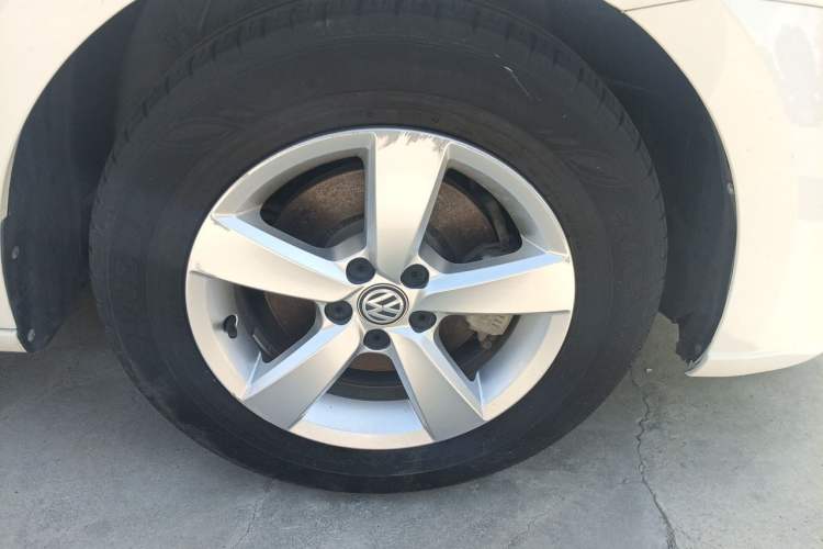 Used Volkswagen Lavida 2019 Lavida Start 1.5L Automatic Trendy Version China VI Standard Right Front Wheel Hub