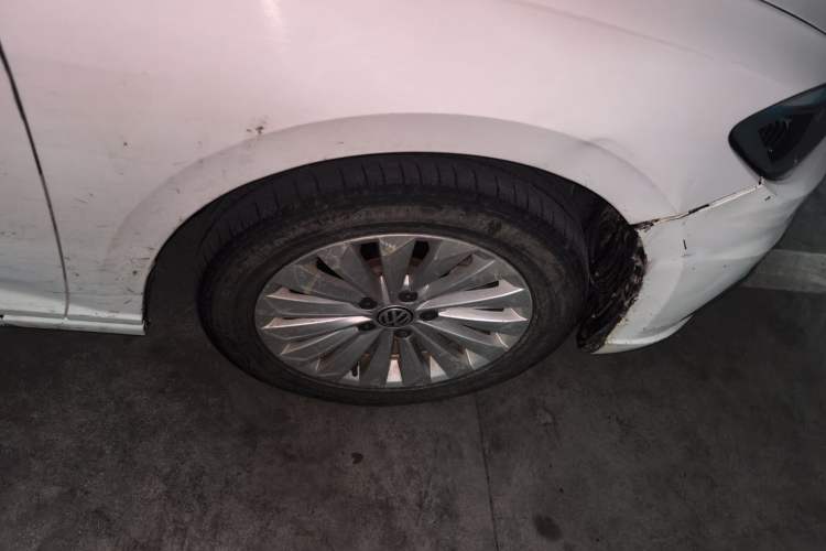 Used Volkswagen Lavida 2019 280TSI DSG Comfort Edition China VI standard Right Front Wheel Hub