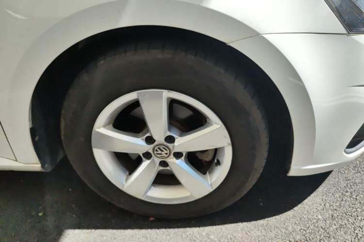 Used Volkswagen Lavida 2019 Lavida Start 1.5L Automatic Trendy Version China VI Standard Right Front Wheel Hub