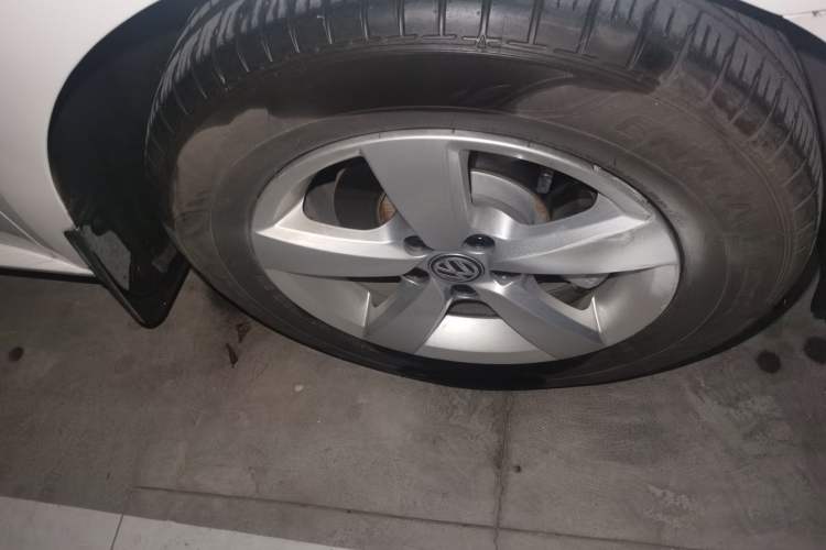 Used Volkswagen Lavida 2019 Lavida Start 1.5L Automatic Trendy Version China VI Standard Right Front Wheel Hub
