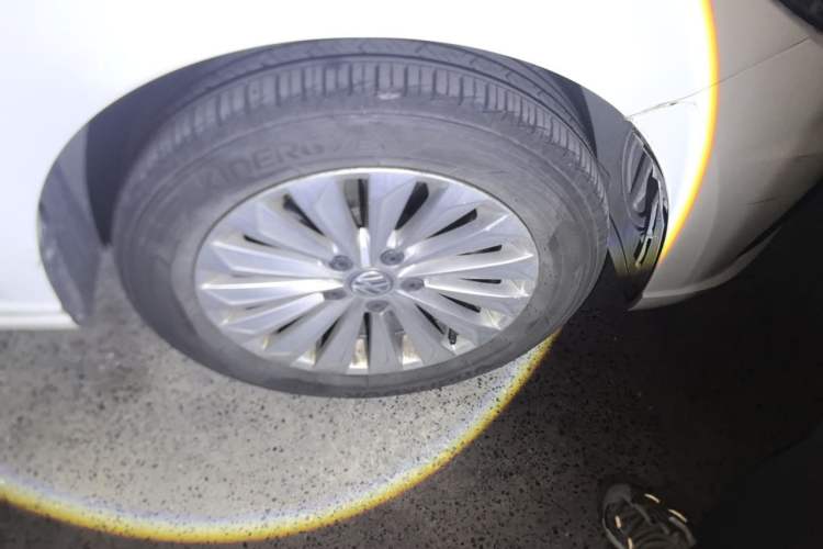 Used Volkswagen Lavida 2019 280TSI DSG Comfort Edition China VI standard Right Front Wheel Hub