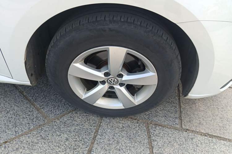Used Volkswagen Lavida 2019 Lavida Start 1.5L Automatic Trendy Version China VI Standard Right Front Wheel Hub