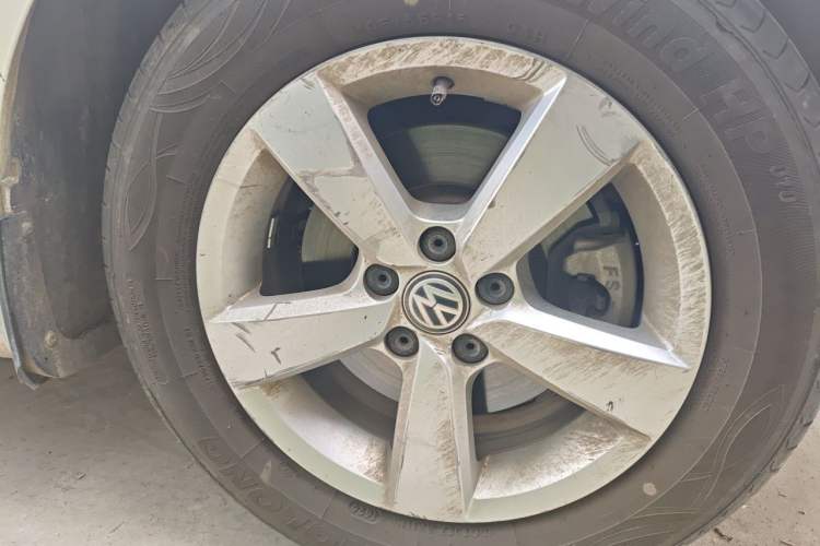 Used Volkswagen Lavida 2019 Lavida Start 1.5L Automatic Trendy Version China VI Standard Right Front Wheel Hub