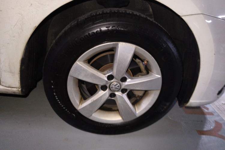Used Volkswagen Lavida 2019 Lavida Start 1.5L Automatic Trendy Version China VI Standard Right Front Wheel Hub