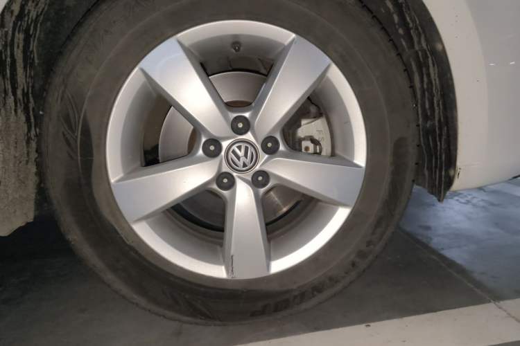 Used Volkswagen Lavida 2019 Lavida Start 1.5L Automatic Trendy Version China VI Standard Right Front Wheel Hub