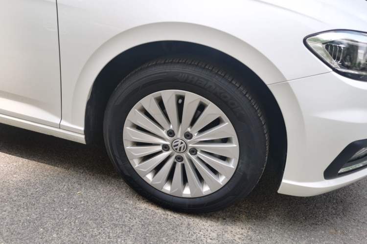 Used Volkswagen Lavida 2019 1.5L Automatic Comfort Edition China VI Standard Right Front Wheel Hub