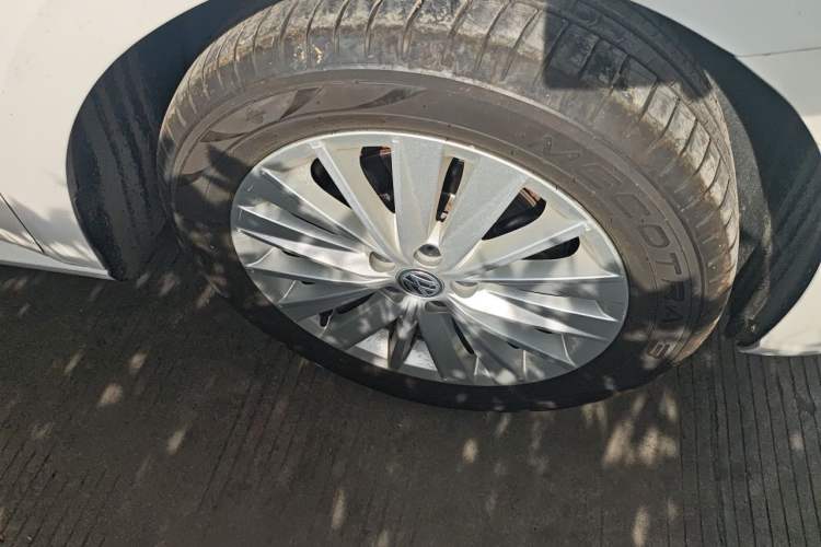 Used Volkswagen Lavida 2019 Lavida Start 1.5L Automatic Comfort Edition China VI Standard Right Front Wheel Hub