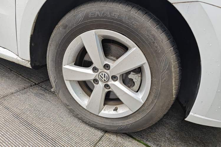 Used Volkswagen Lavida 2019 Lavida Start 1.5L Automatic Trendy Version China VI Standard Right Front Wheel Hub
