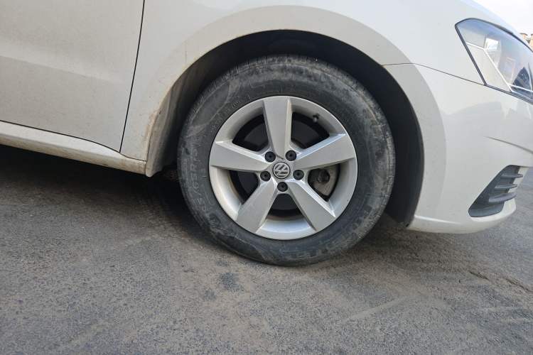 Used Volkswagen Lavida 2019 Lavida Start 1.5L Automatic Trendy Version China VI Standard Right Front Wheel Hub