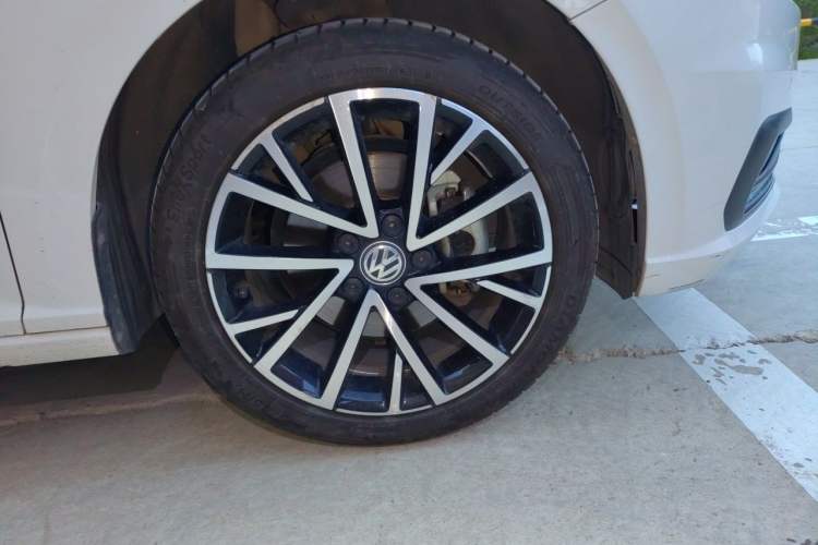 Used Volkswagen Lavida 2019 280TSI DSG Luxury Edition China VI Standard Right Front Wheel Hub