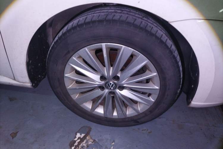 Used Volkswagen Lavida 2019 Lavida Start 1.5L Automatic Comfort Edition China VI Standard Right Front Wheel Hub