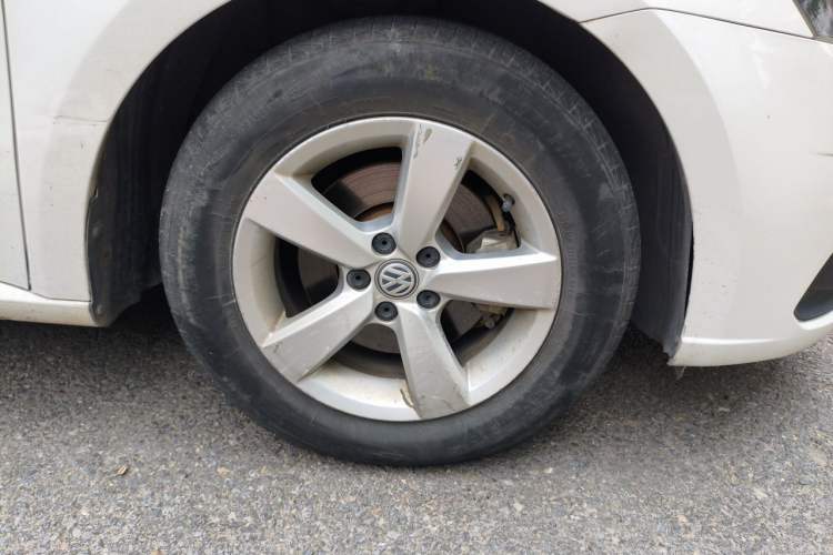 Used Volkswagen Lavida 2019 Lavida Start 1.5L Automatic Trendy Version China VI Standard Right Front Wheel Hub