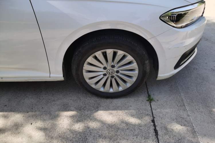 Used Volkswagen Lavida 2019 280TSI DSG Comfort Edition China VI standard Right Front Wheel Hub