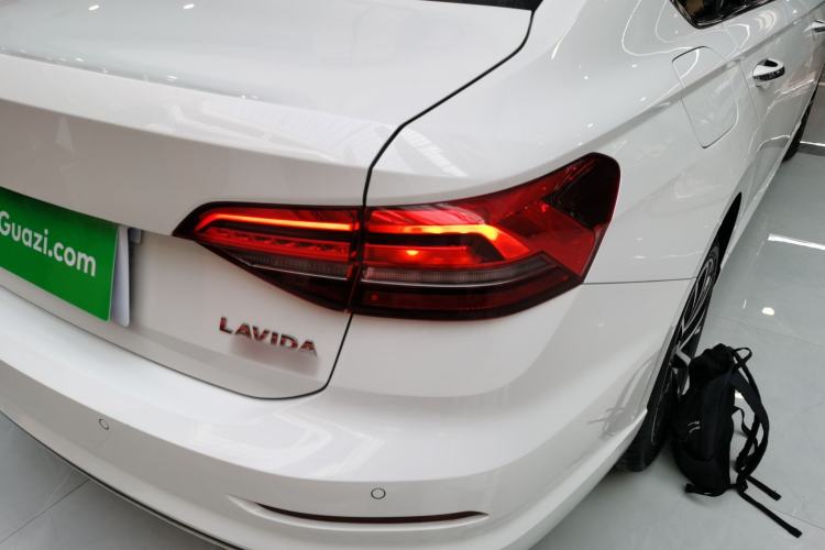 Used Volkswagen Lavida 2019 280TSI DSG Luxury Edition China VI Standard Right Rear Taillight