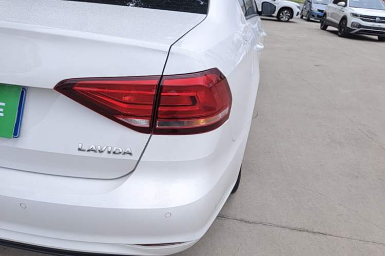 Used Volkswagen Lavida 2019 Lavida Start 1.5L Automatic Trendy Version China VI Standard Right Rear Taillight