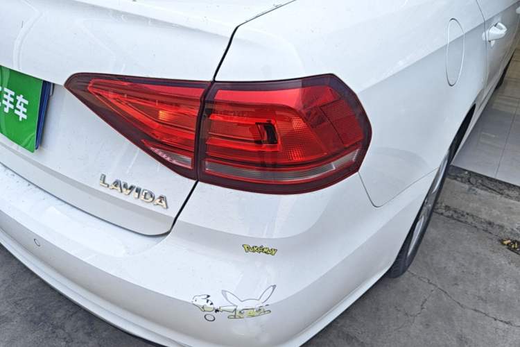 Used Volkswagen Lavida 2019 Lavida Start 1.5L Automatic Comfort Edition China VI Standard Right Rear Taillight