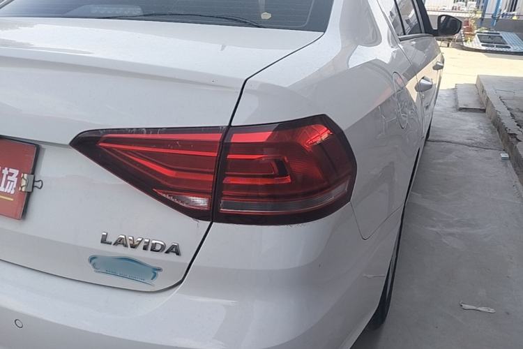 Used Volkswagen Lavida 2019 Lavida Start 1.5L Manual Fashion Edition China VI Standard Right Rear Taillight
