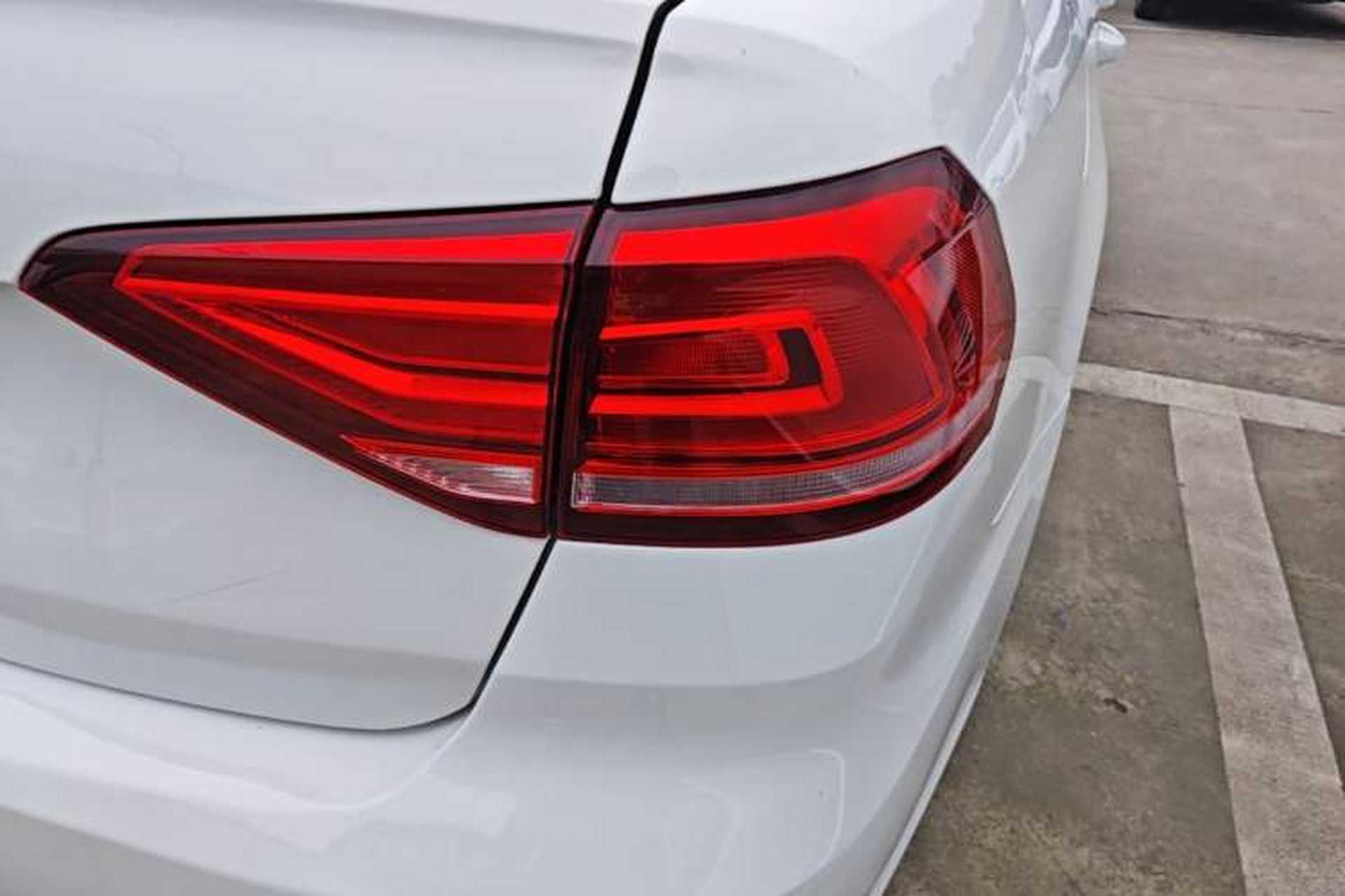Used Volkswagen Lavida 2019 Lavida Start 1.5L Automatic Trendy Version China VI Standard Right Rear Taillight
