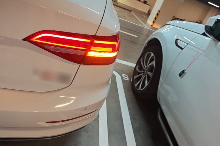 Used Volkswagen Lavida 2019 280TSI DSG Comfort Edition China VI standard Right Rear Taillight