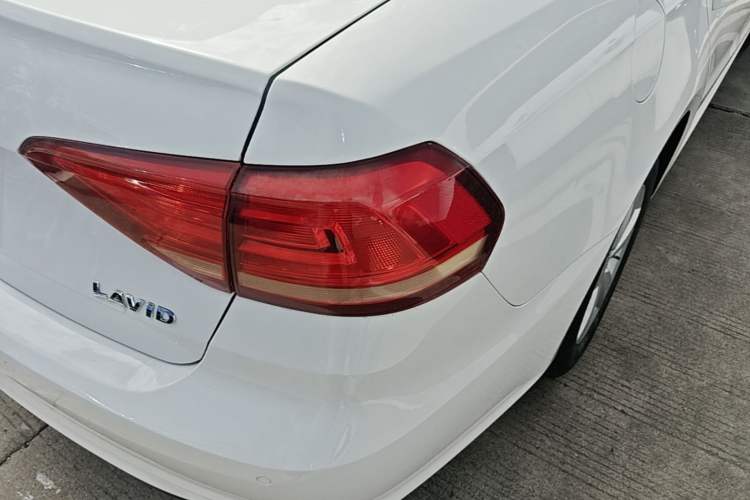 Used Volkswagen Lavida 2019 Lavida Start 1.5L Automatic Trendy Version China VI Standard Right Rear Taillight