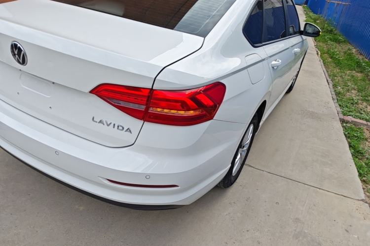 Used Volkswagen Lavida 2019 1.5L Automatic Comfort Edition China VI Standard Right Rear Taillight