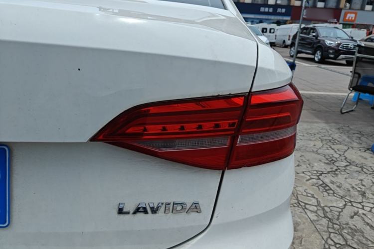 Used Volkswagen Lavida 2019 1.5L Automatic Comfort Edition China VI Standard Right Rear Taillight