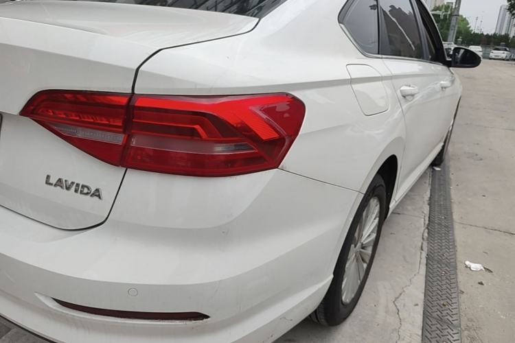 Used Volkswagen Lavida 2019 1.5L Automatic Comfort Edition China VI Standard Right Rear Taillight